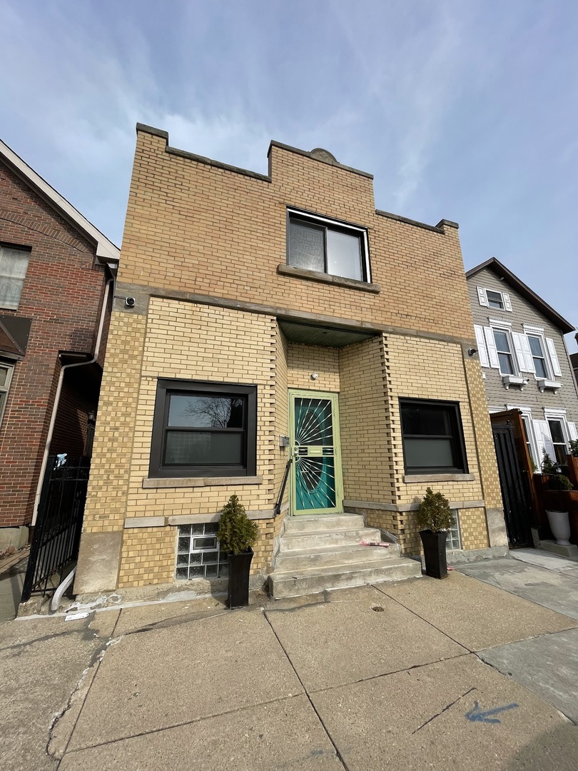 1831 S Laflin Street #1, Chicago, IL