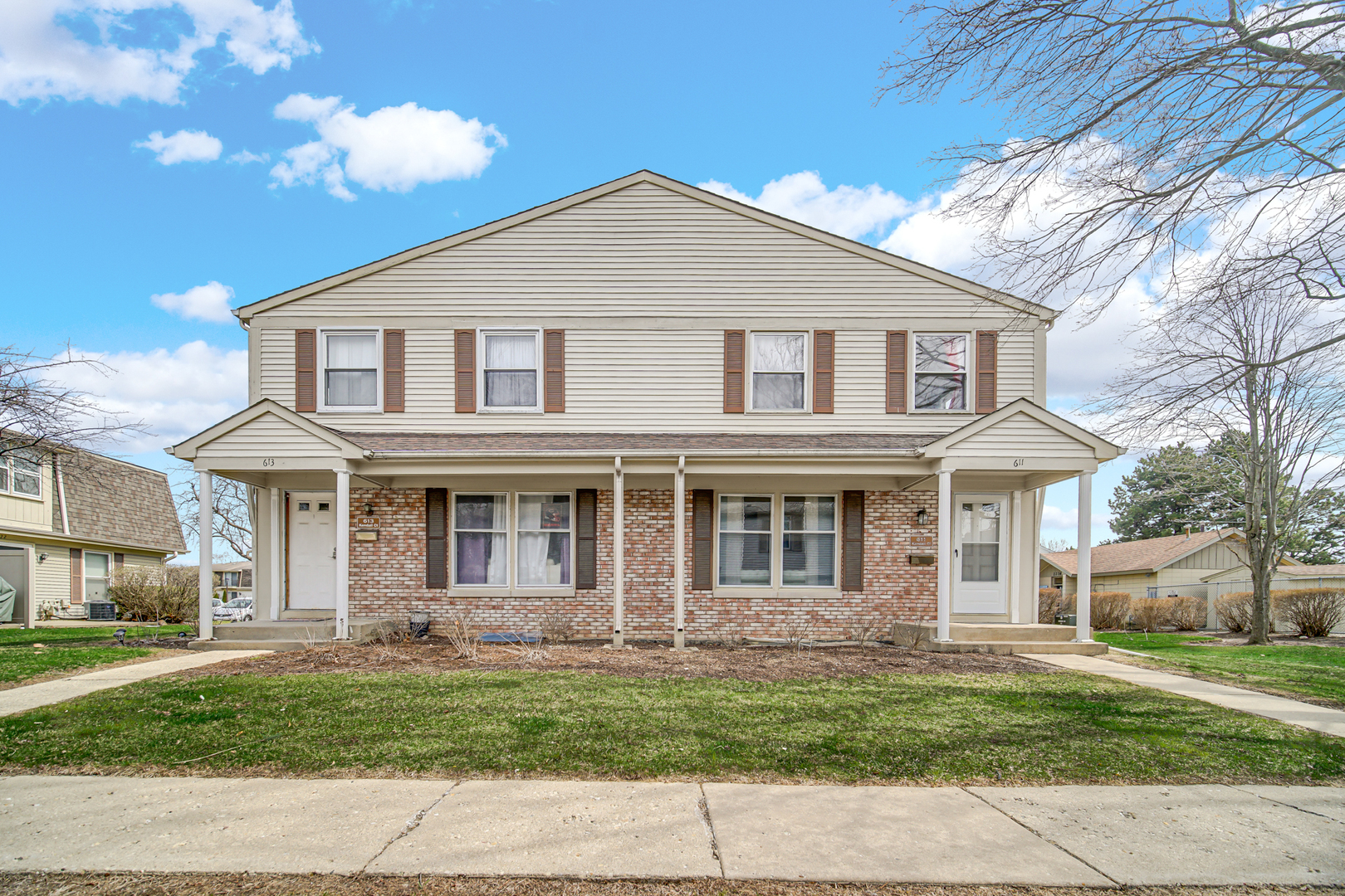 611 Kendall Court, Schaumburg, IL