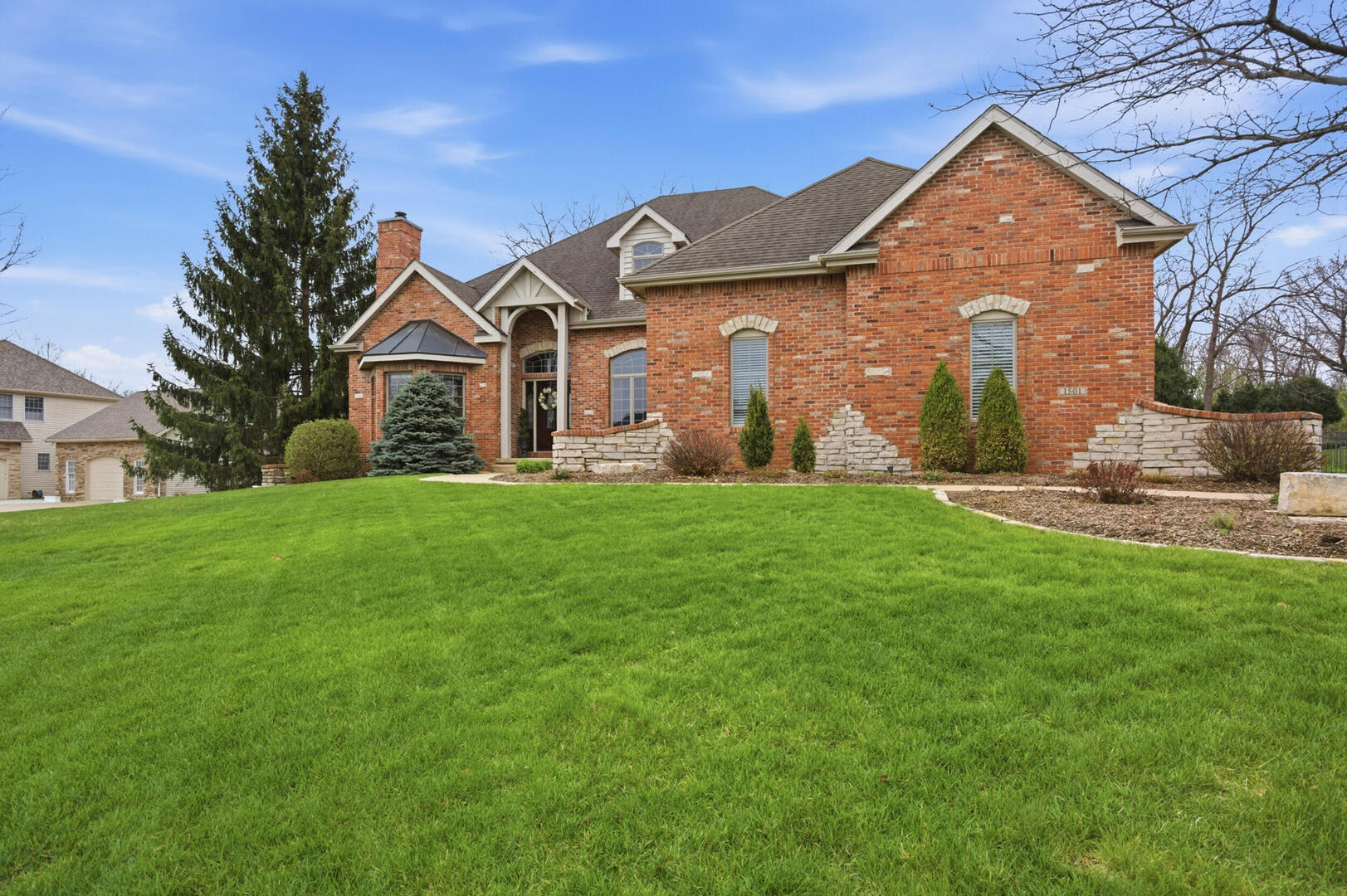 1501 Ridgefield Drive, Mahomet, IL