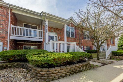 9409 GEORGETOWN Square, Orland Park, IL