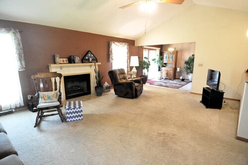 6159 UPPER RIDGE Way, Roscoe, IL
