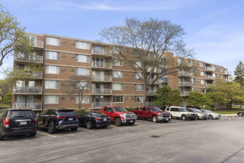 2222 S Stewart Avenue #2F, Lombard, IL