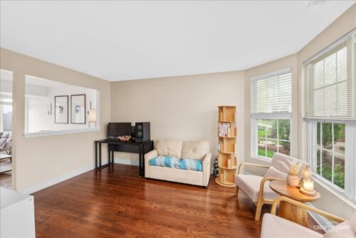 241 W Washington Street, Oswego, IL