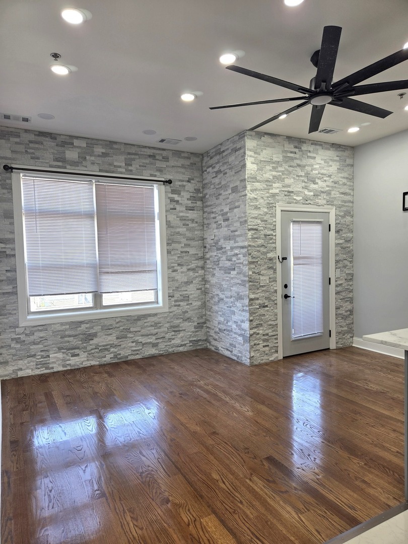 2915 N Clybourn Avenue #409, Chicago, IL
