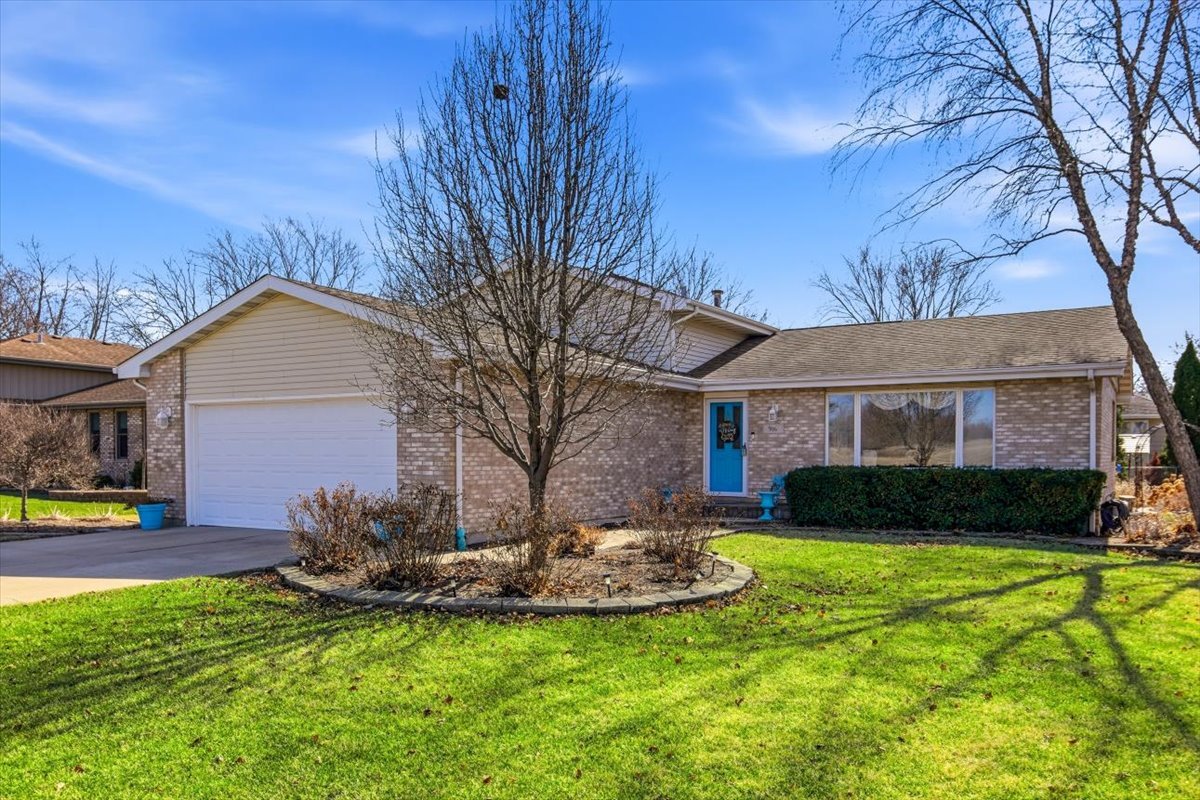 916 W JOLIET Highway, New Lenox, IL
