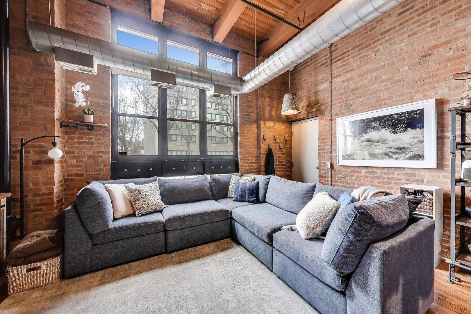 1250 W Van Buren Street #1A, Chicago, IL