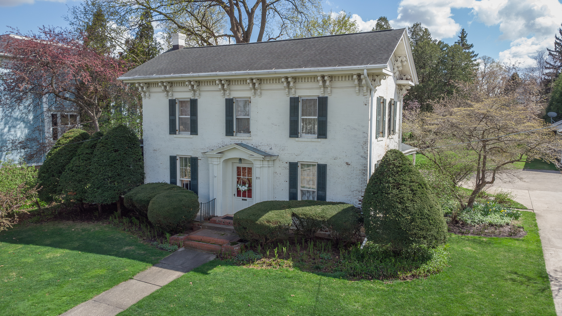 855 W Stephenson Street, Freeport, IL