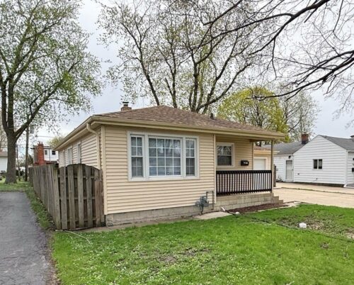 25 N Iowa Avenue, Addison, IL