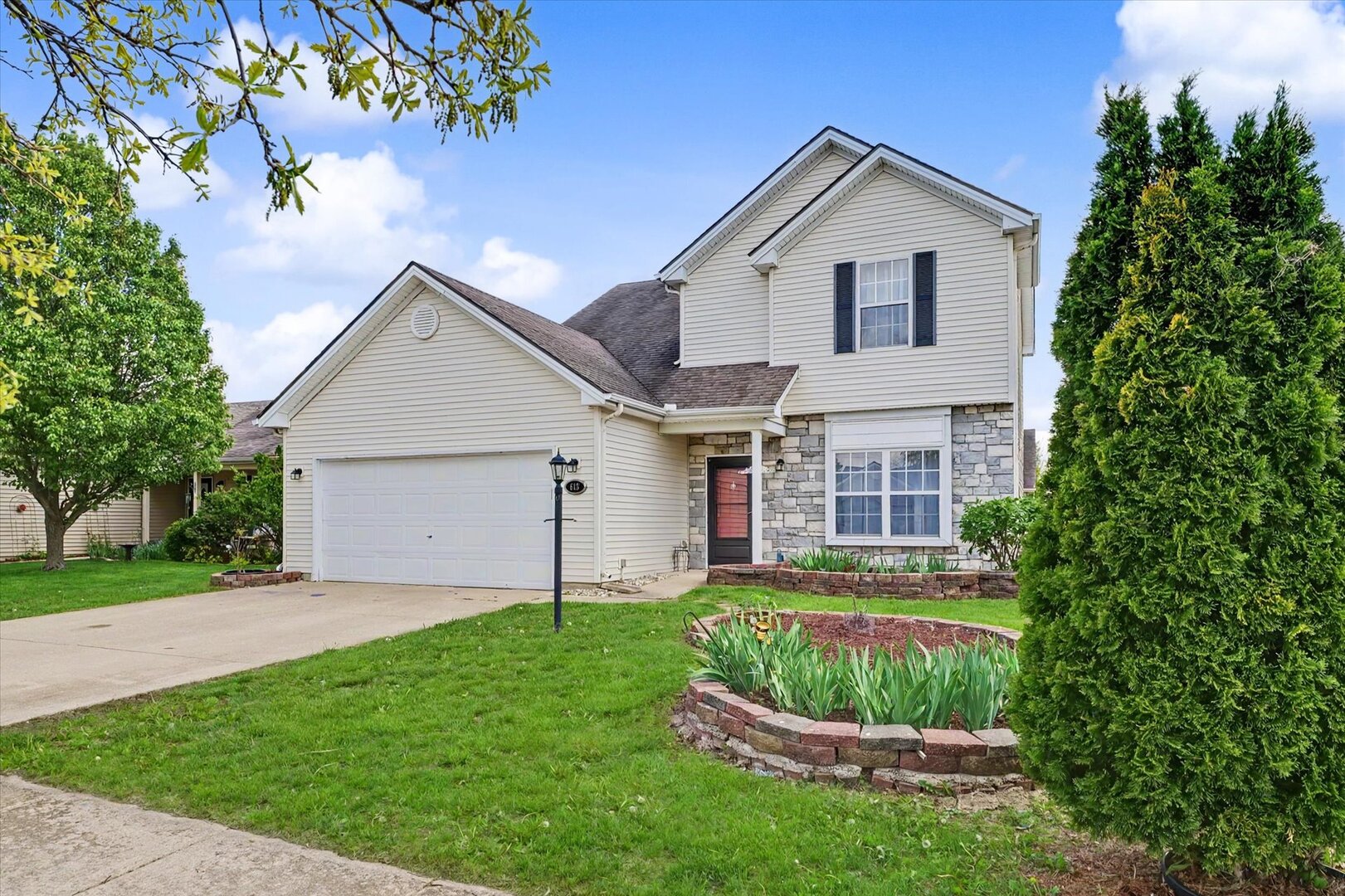 613 Yalow Drive, Champaign, IL