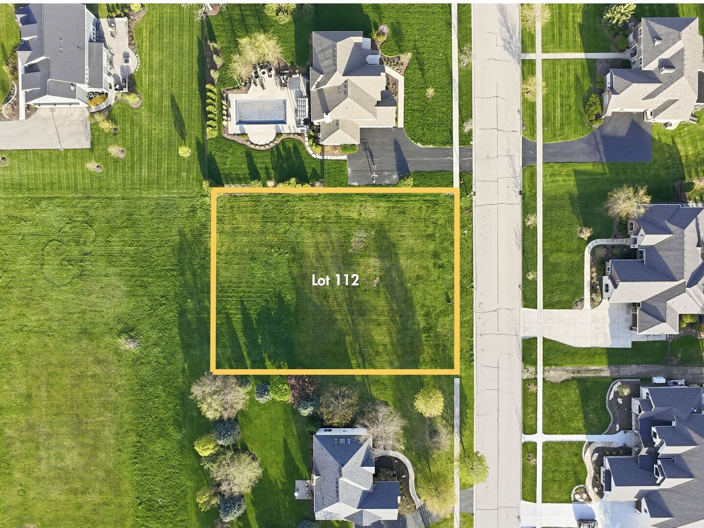 223 Merry Oaks Drive, Sycamore, IL