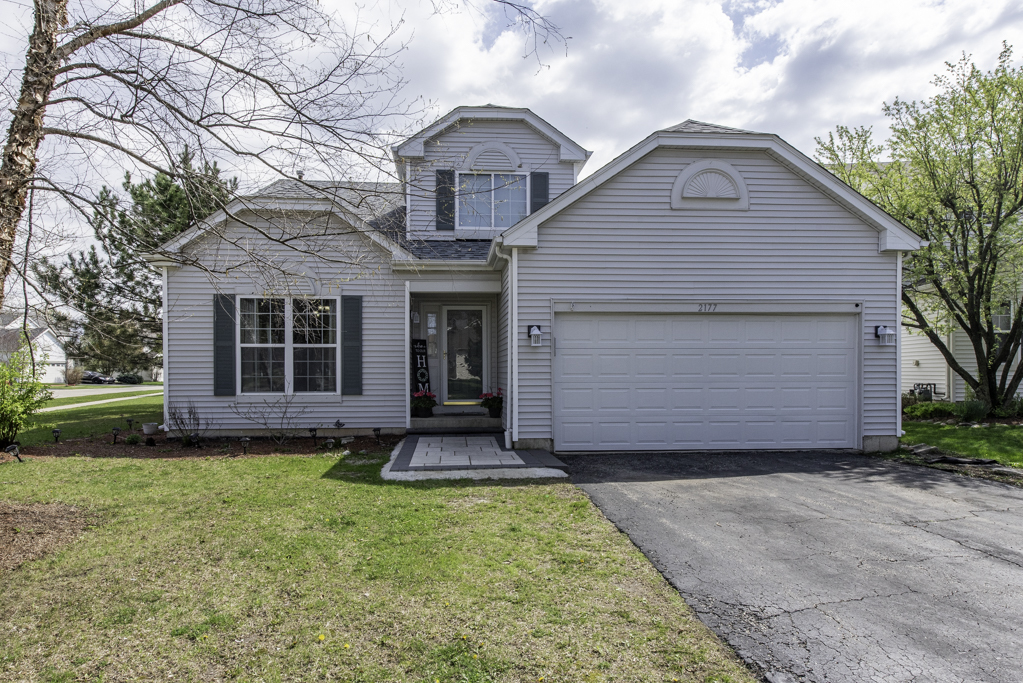 2177 W Wicklow Lane, Round Lake, IL