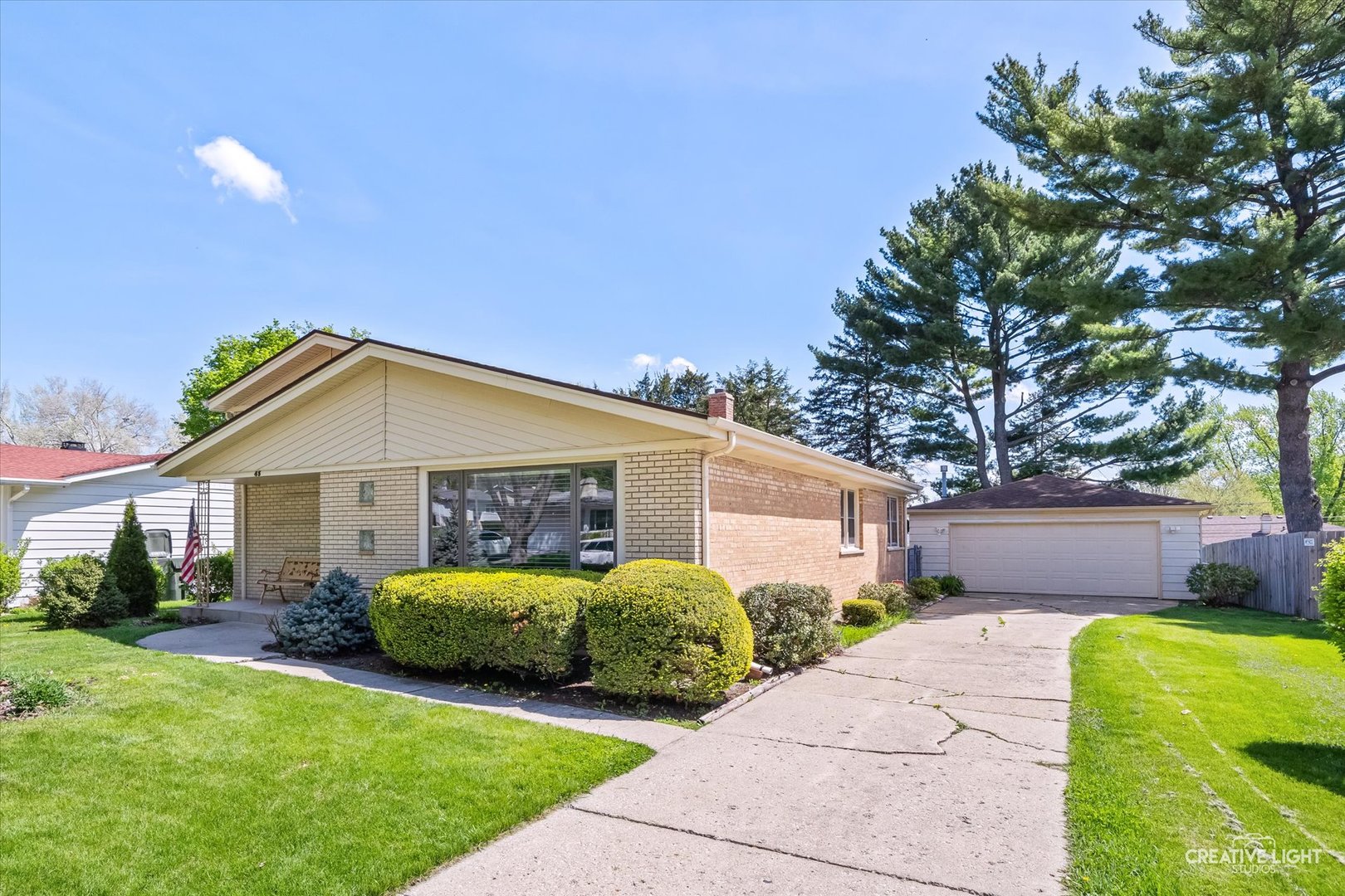 45 Concord Avenue, South Elgin, IL