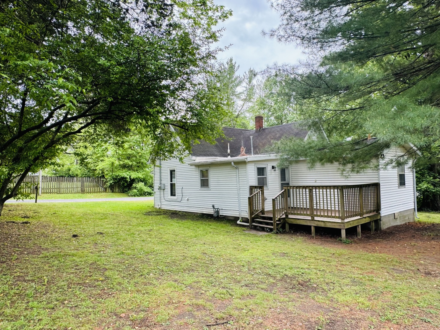 103 W Whitlock Street, Jonesboro, IL