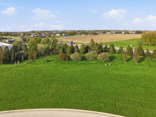 201 Whittemore Drive, Sycamore, IL