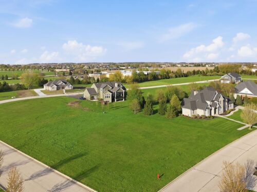 247 Merry Oaks Drive, Sycamore, IL