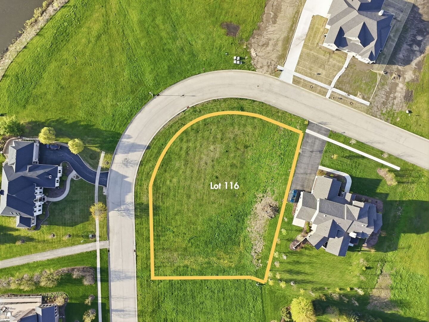 1716 Tewksberry Drive, Sycamore, IL
