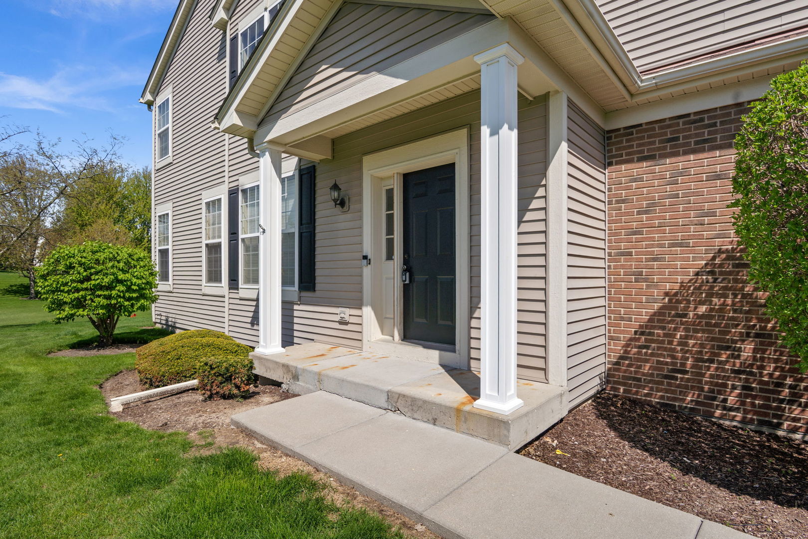 70 Regent Drive, Gilberts, IL