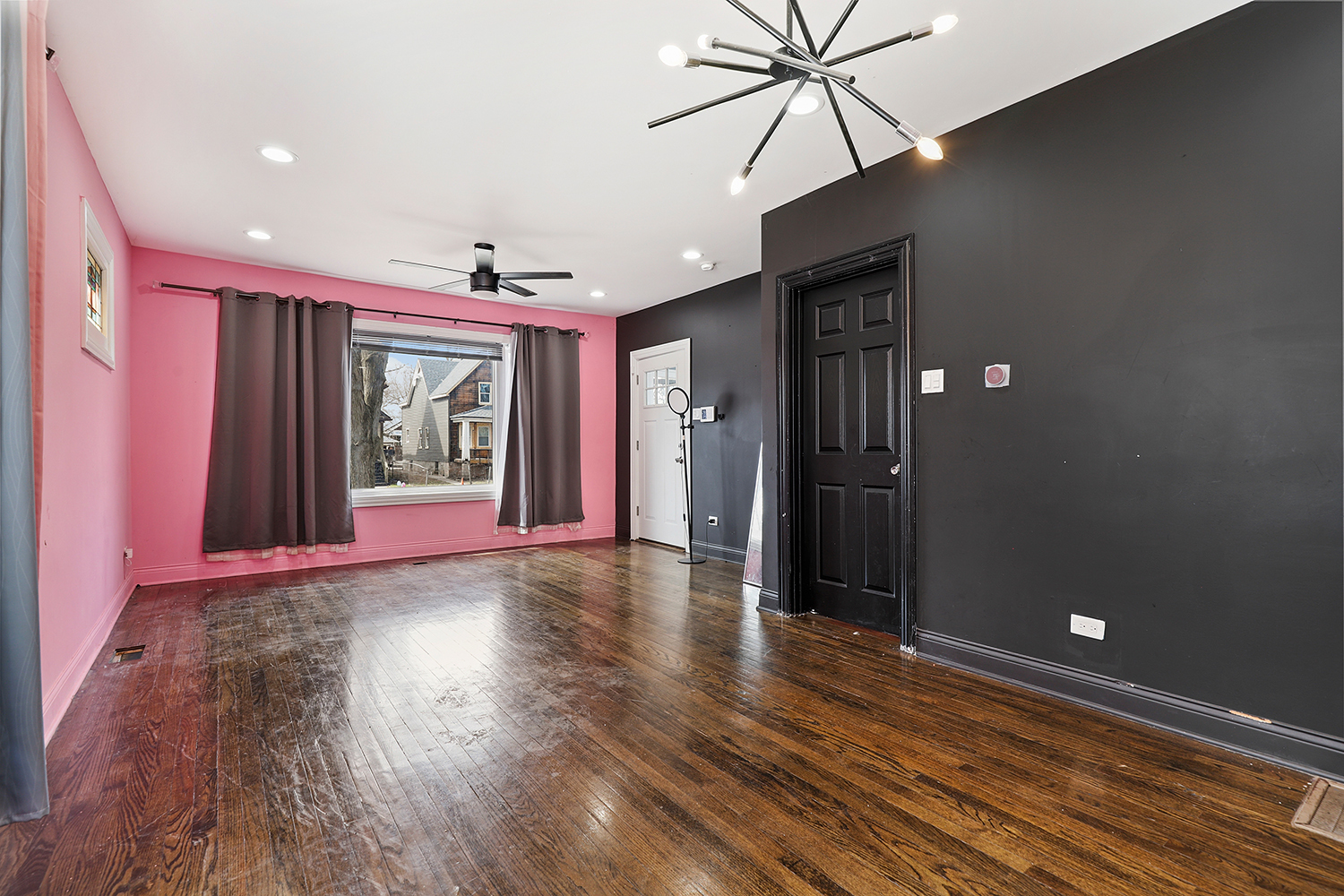 11945 S Yale Avenue, Chicago, IL