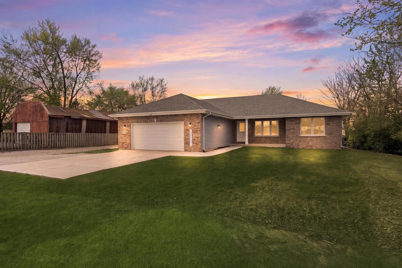 1220 Dixie Highway, Beecher, IL