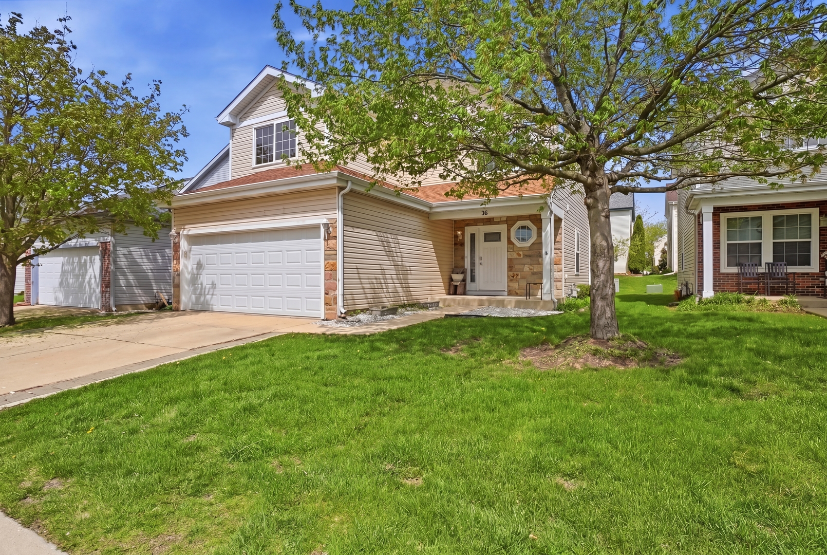 36 Bridgeview Drive, Oswego, IL