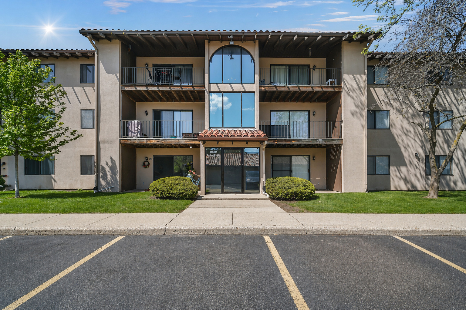 21W581 North Avenue #30, Lombard, IL