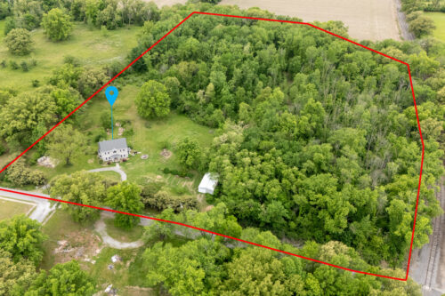 1215 Trolley Road, Eldorado, IL
