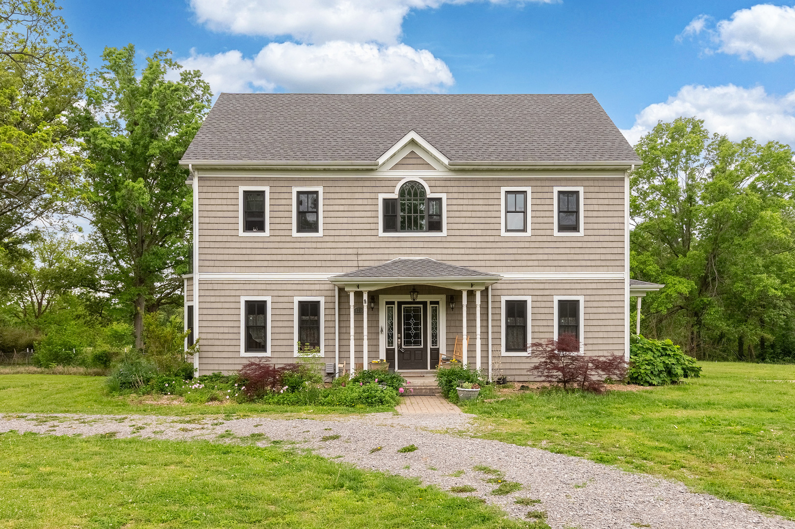 1215 Trolley Road, Eldorado, IL
