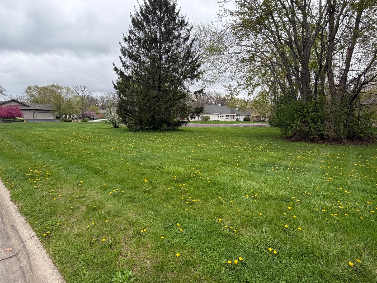 5351 Woodland Pond Lane, Loves Park, IL