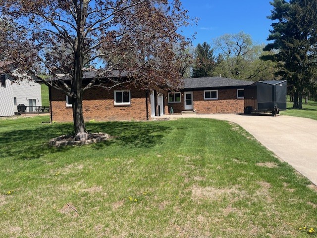 4065 Pinebrook Lane, Bettendorf, IA