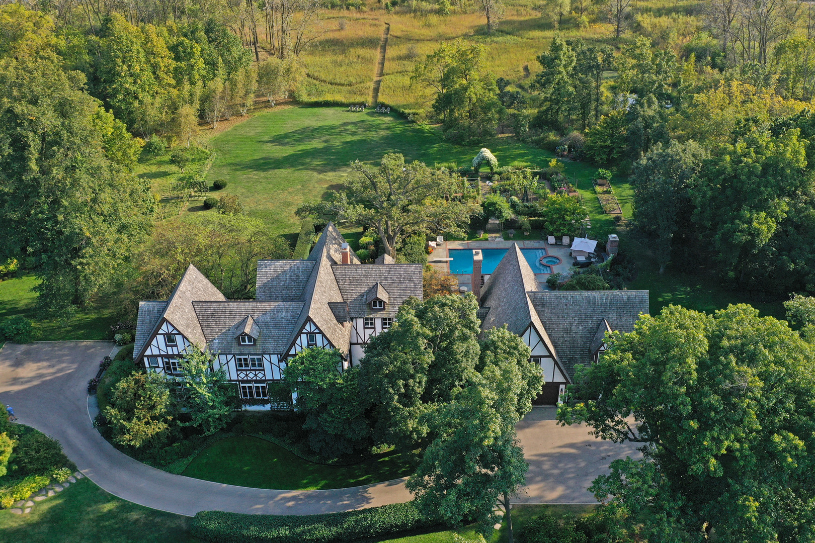 499 W Old Mill Road, Lake Forest, IL