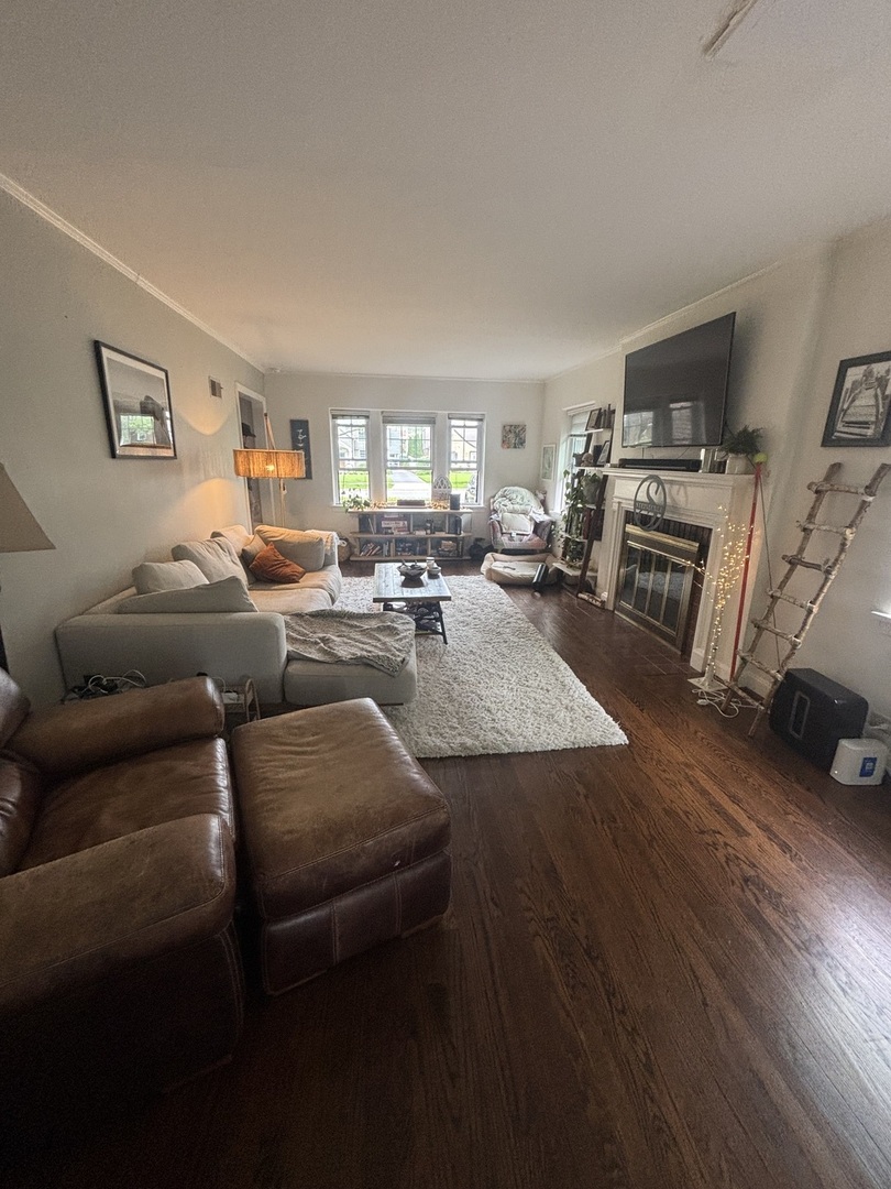 290 W Elm Park Avenue, Elmhurst, IL