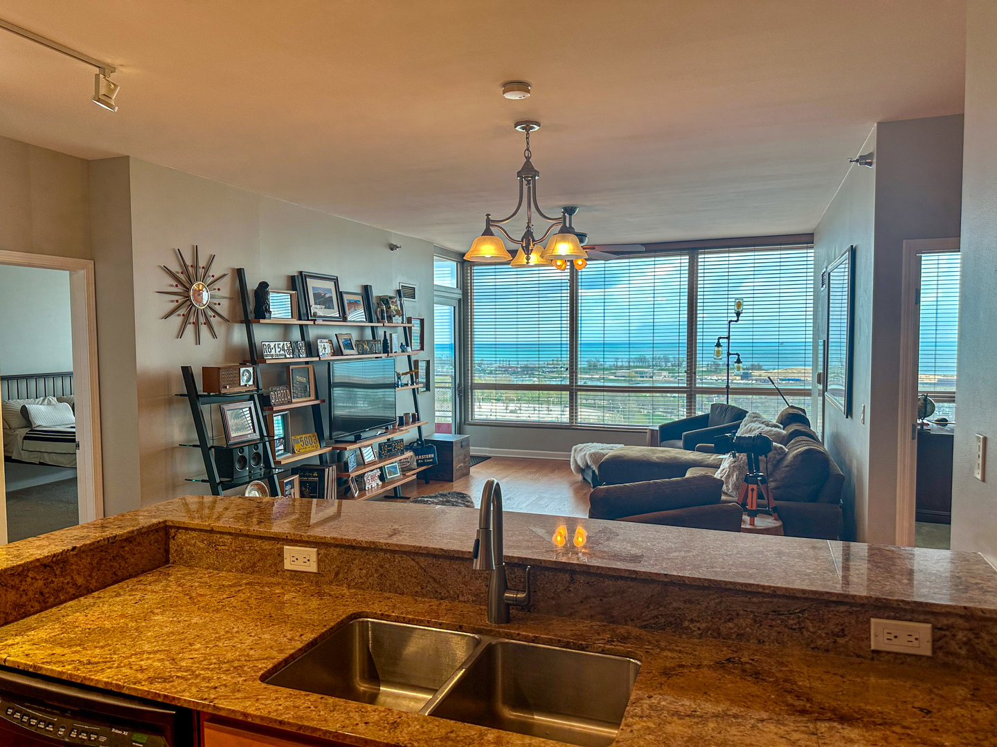 1841 S Calumet Avenue #1403, Chicago, IL