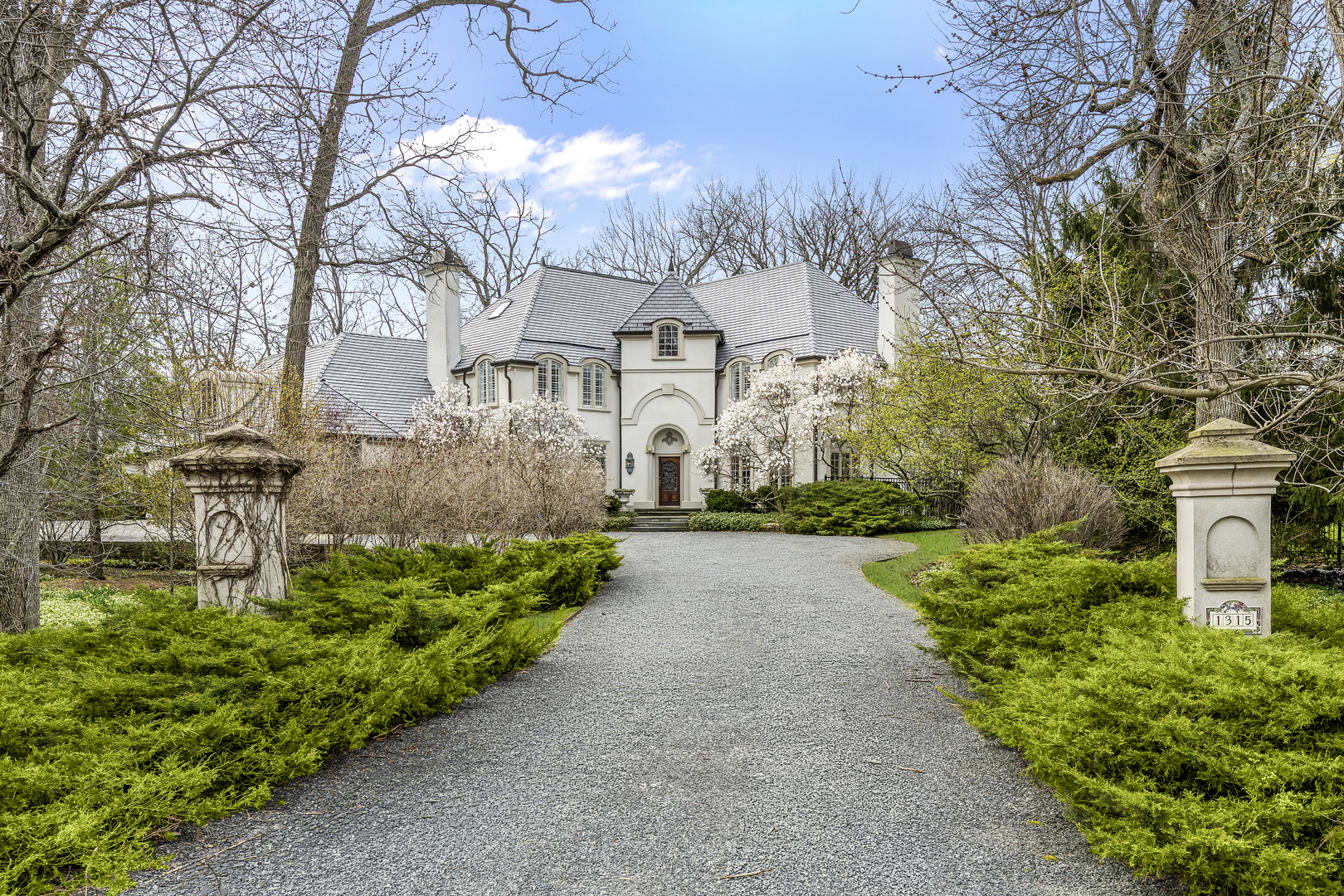 1315 Abington Cambs Drive, Lake Forest, IL