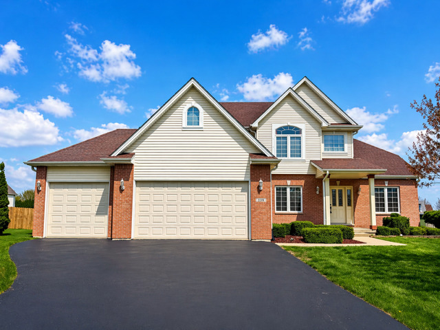 239 Richards Court, Winthrop Harbor, IL