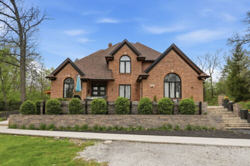 1730 Butterfield Road, Flossmoor, IL