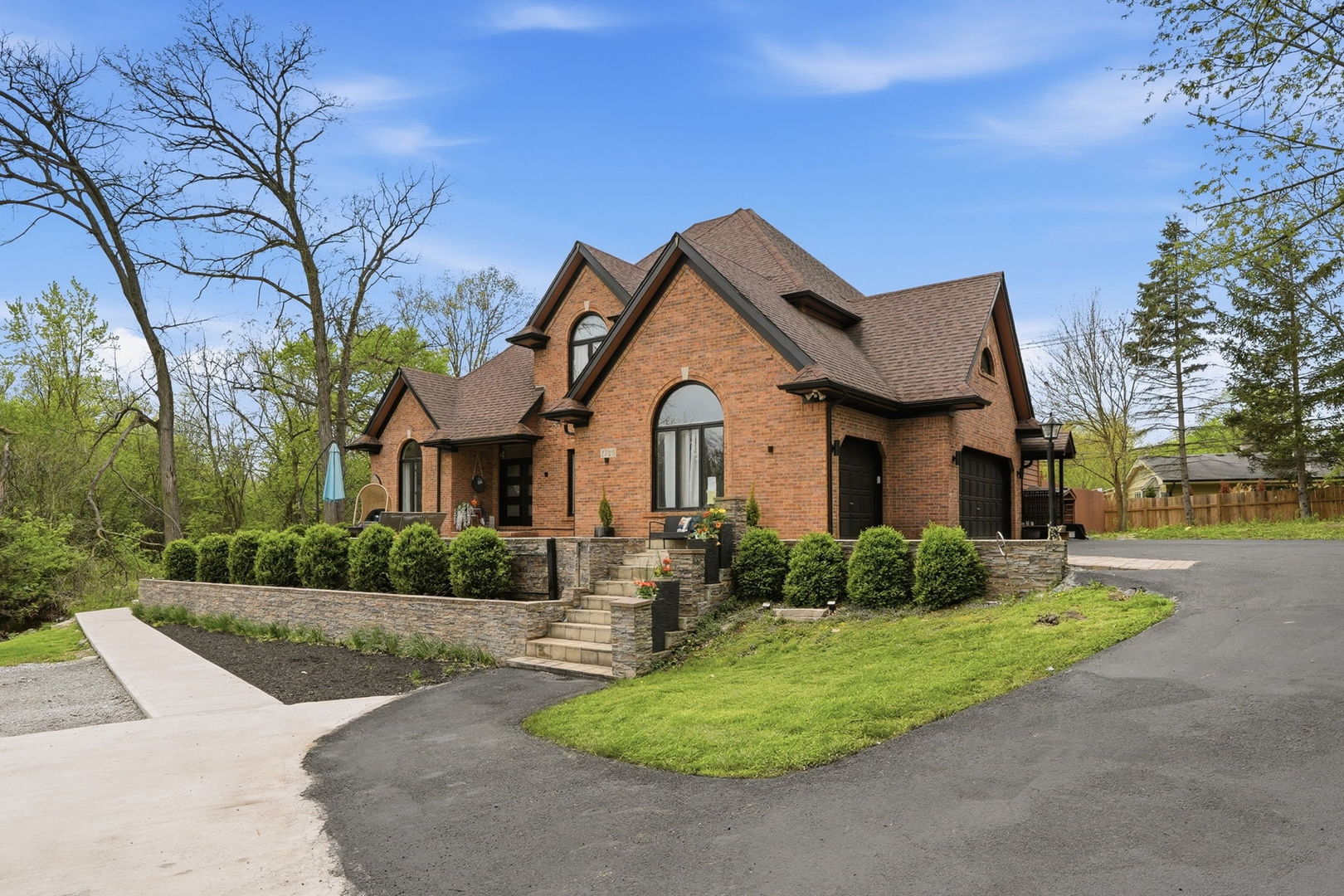 1730 Butterfield Road, Flossmoor, IL