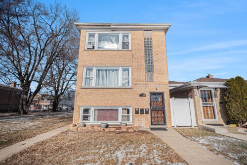 7524 W 63rd Place, Summit, IL