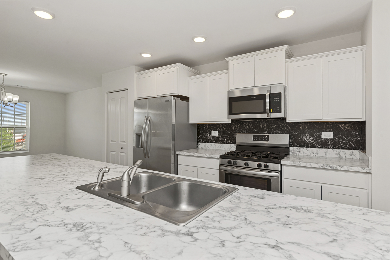 2305 Upland Road, Pingree Grove, IL