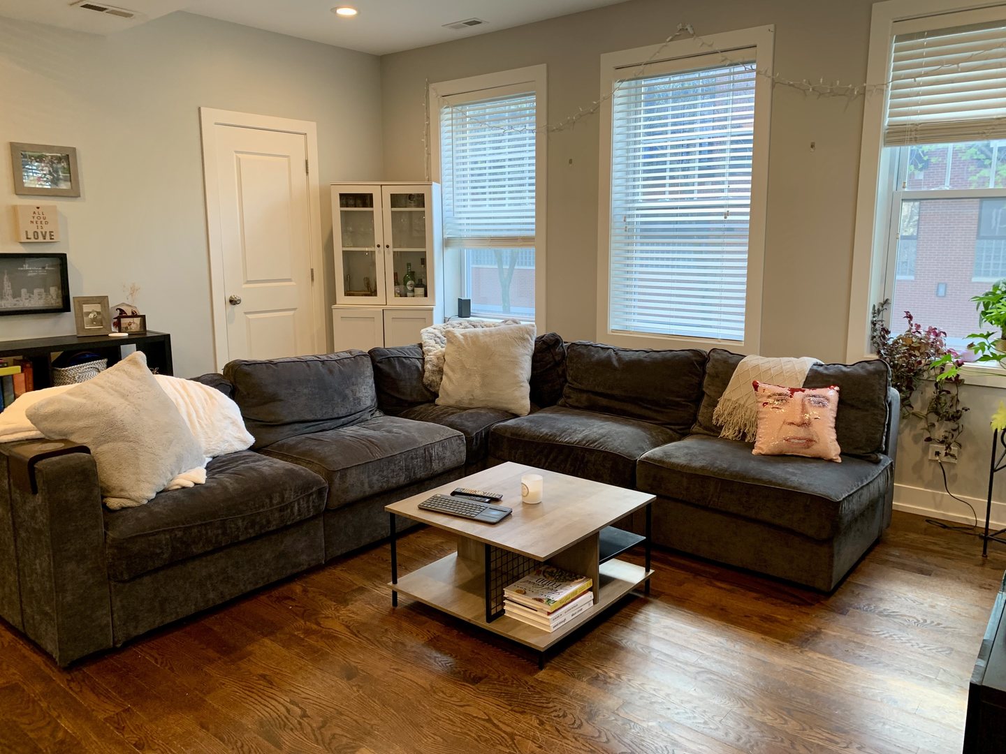 2658 W Homer Street #CH, Chicago, IL