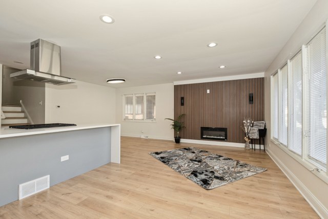 505 E 146TH Street, Dolton, IL