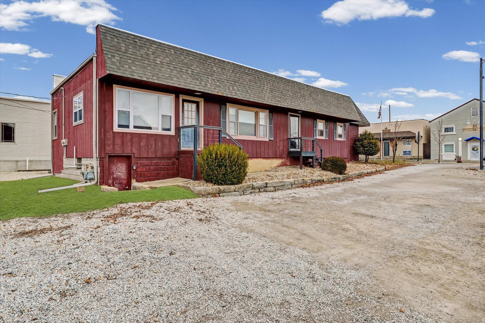 427 E Main Street, Mahomet, IL