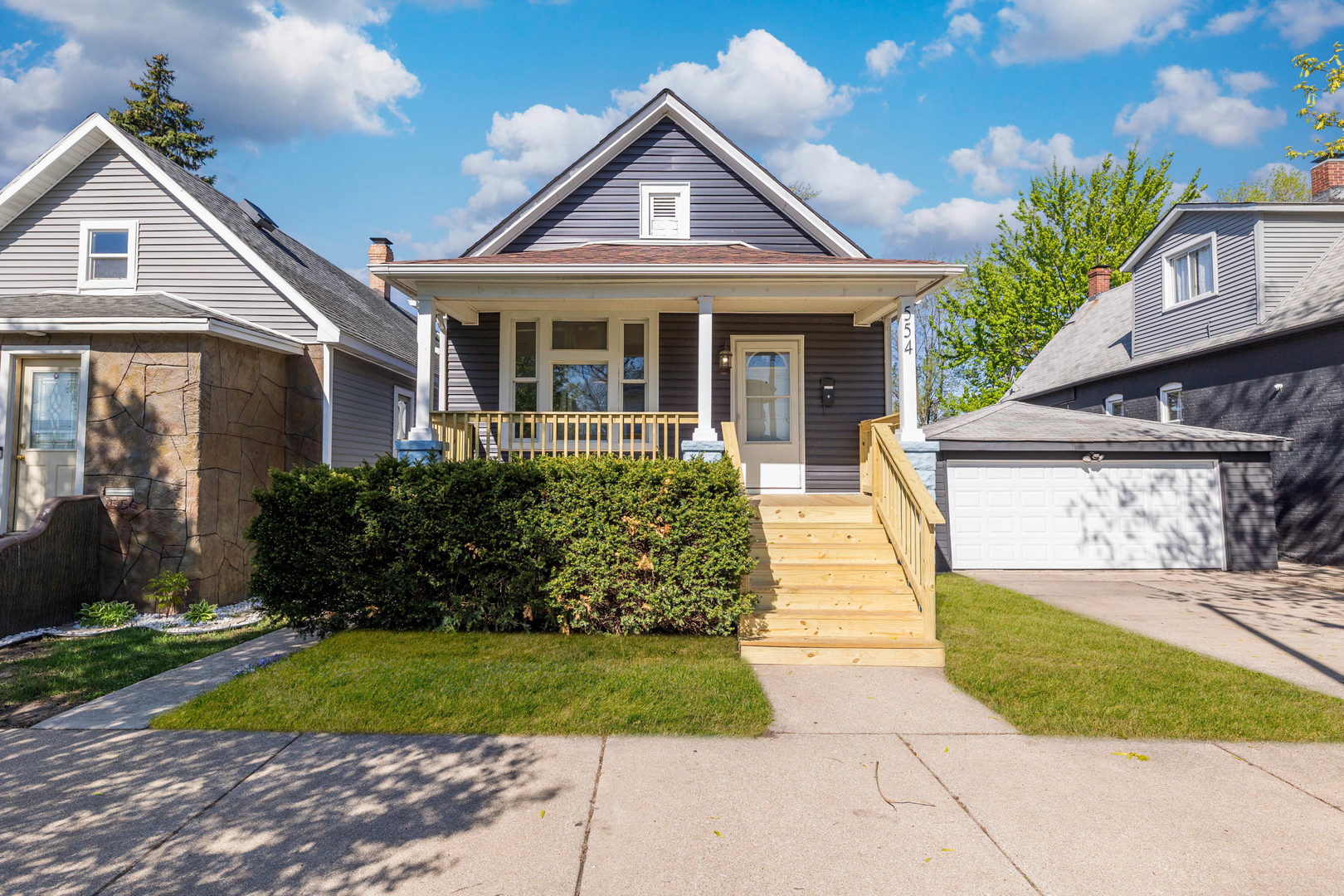 554 Douglas Avenue, Calumet City, IL