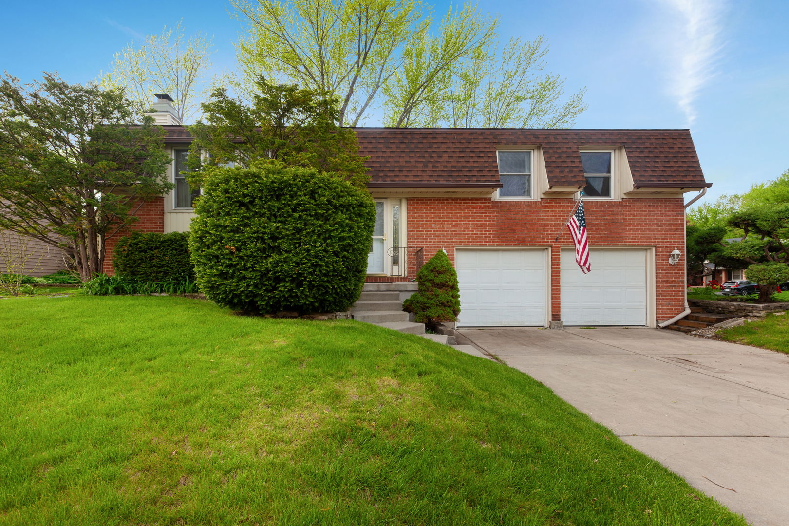 3990 Hudson Drive, Hoffman Estates, IL