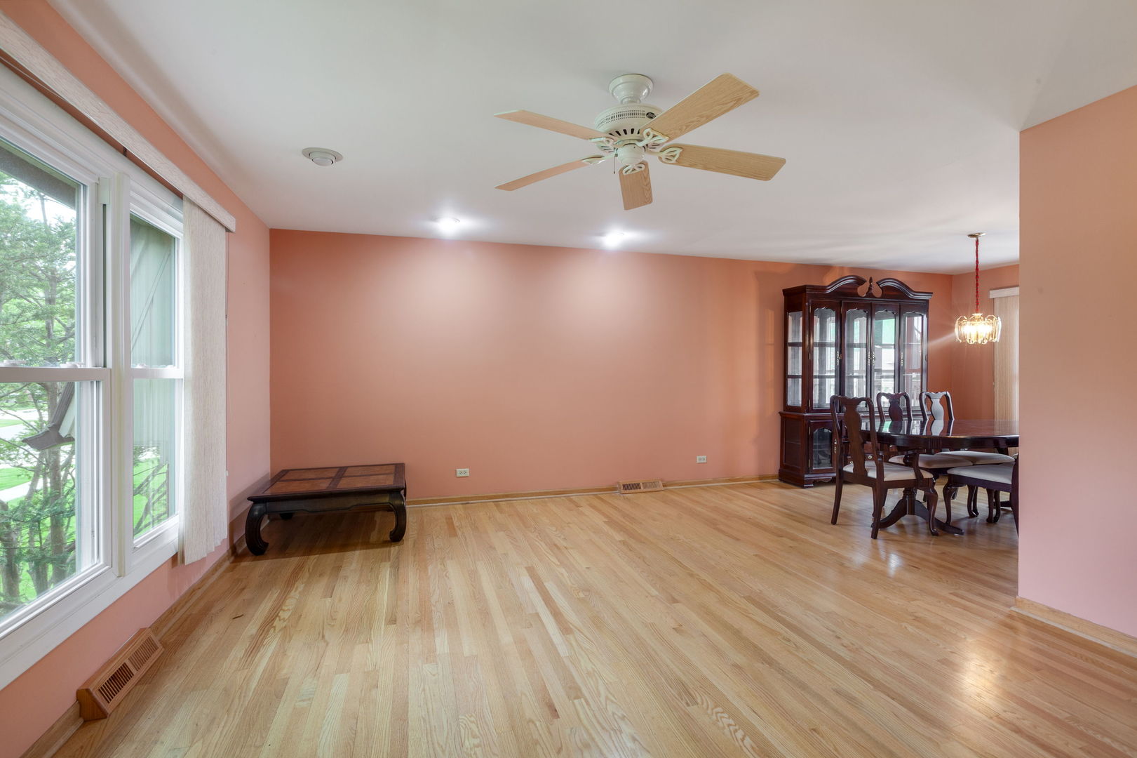 3990 Hudson Drive, Hoffman Estates, IL