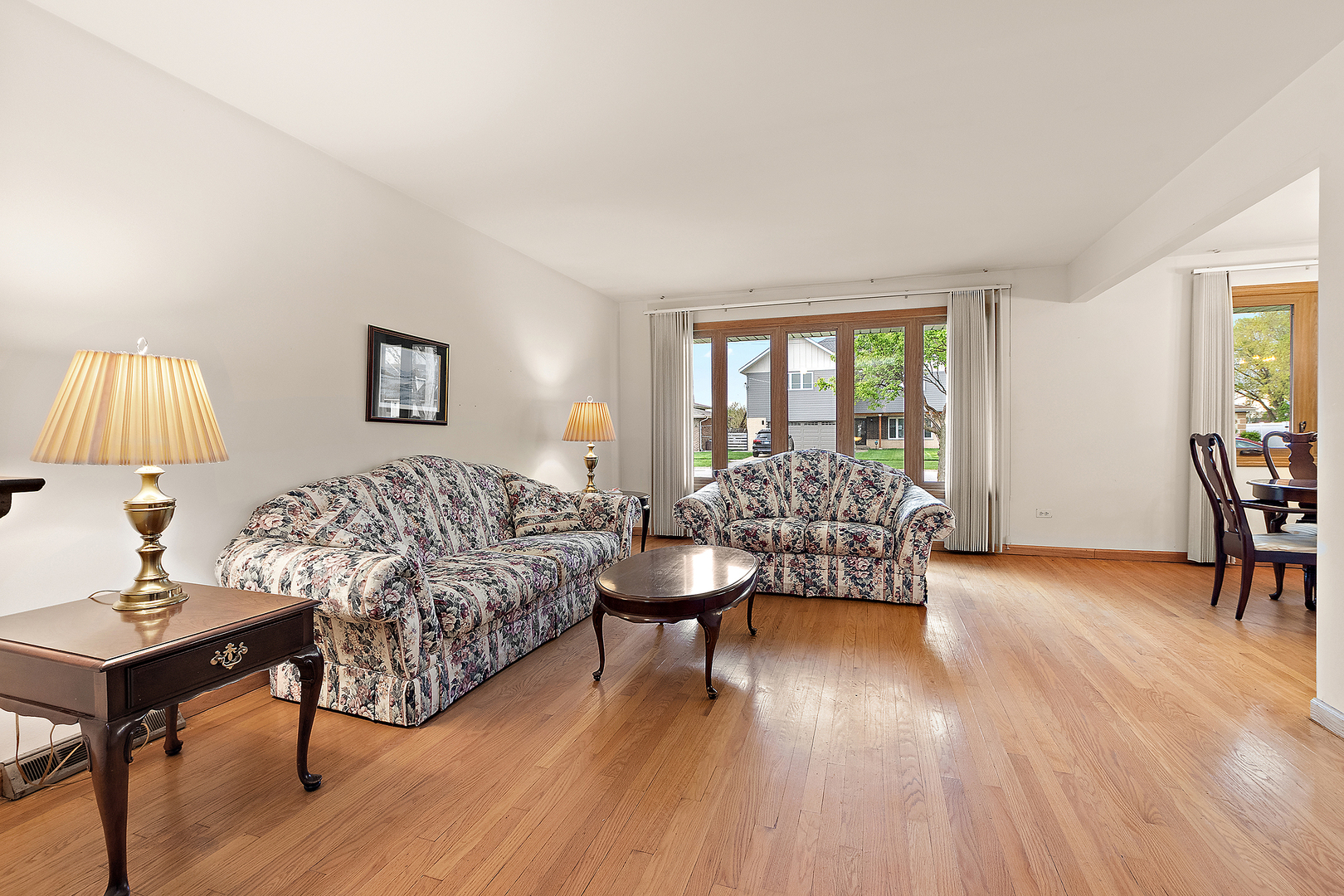 6612 W 92nd Street, Oak Lawn, IL