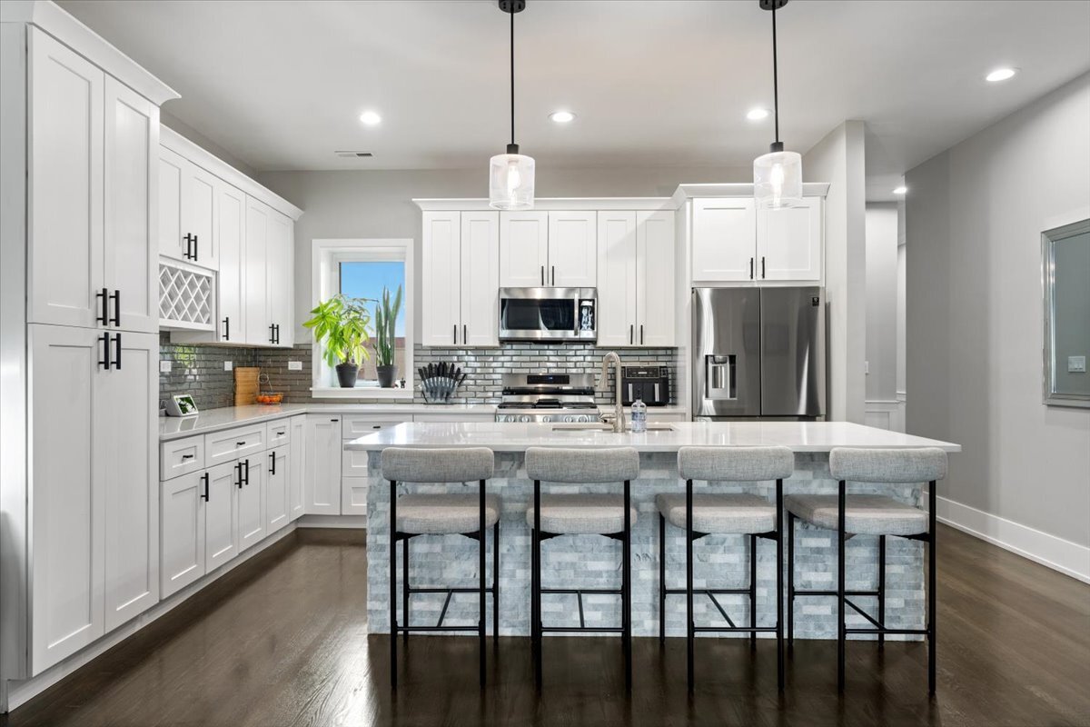 614 E 46th Street #3, Chicago, IL