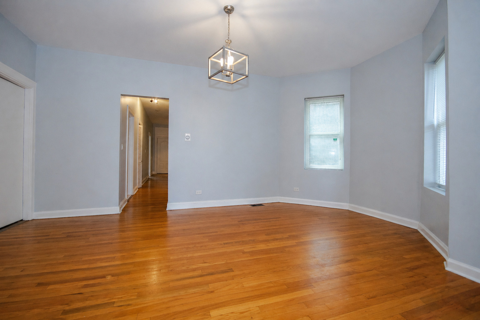 2931 W LEXINGTON Street, Chicago, IL