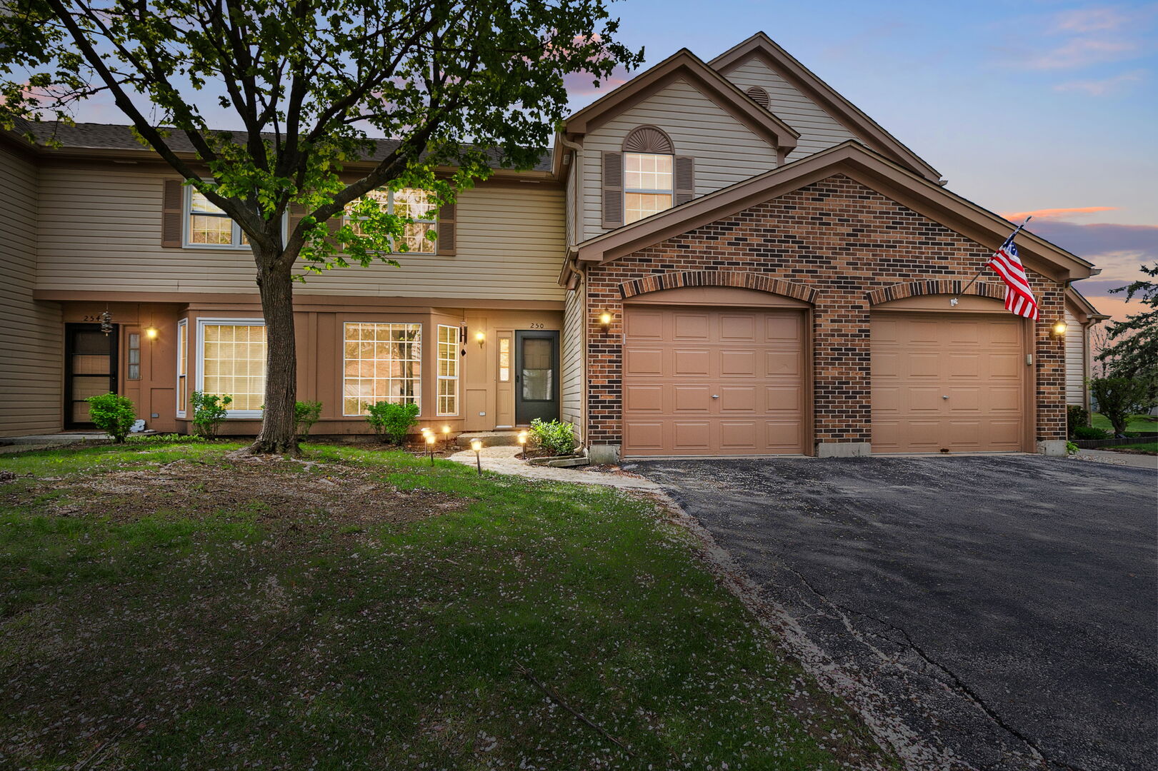 250 Wellington Circle, Gurnee, IL