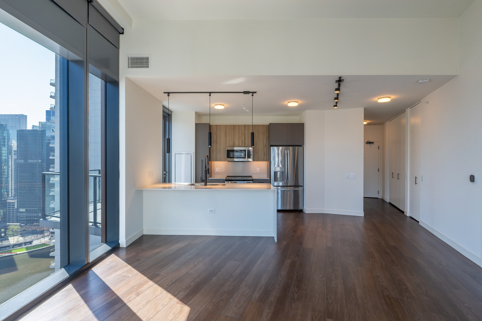 350 N Canal Street #3304, Chicago, IL