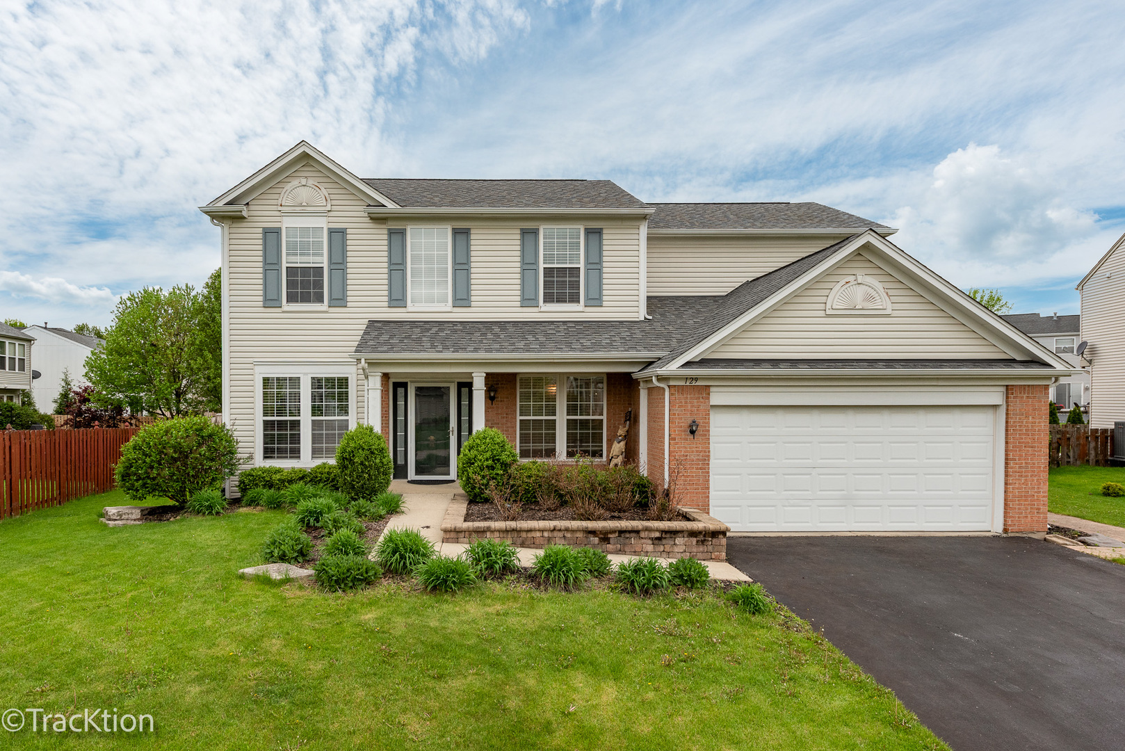 129 Ginkgo Street, Bolingbrook, IL